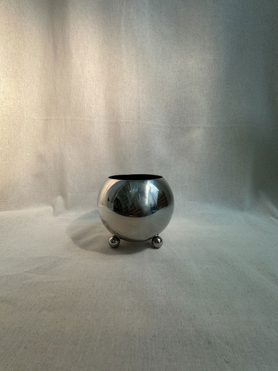 Silver mid-century sugar bowl with bobble feet