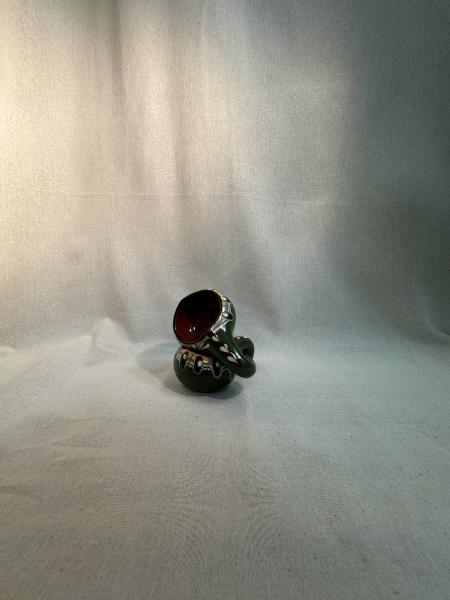 Bulgarian Troyan ceramic pinch pots