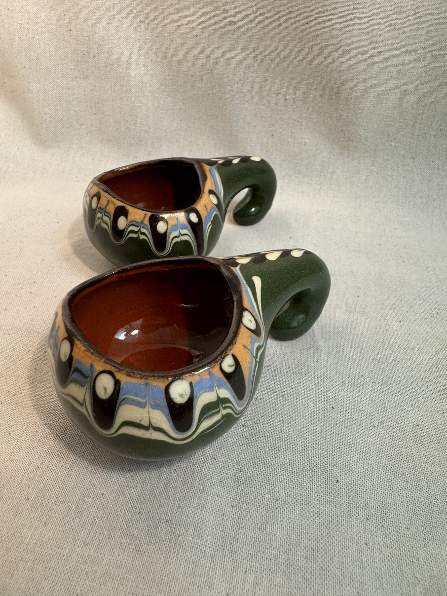 Bulgarian Troyan ceramic pinch pots