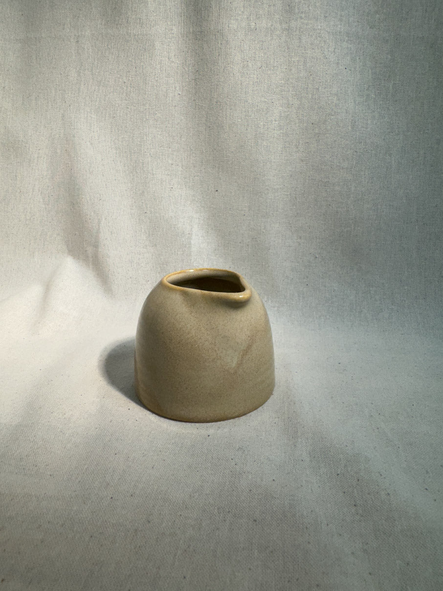 Mini minimalist milk jug for two