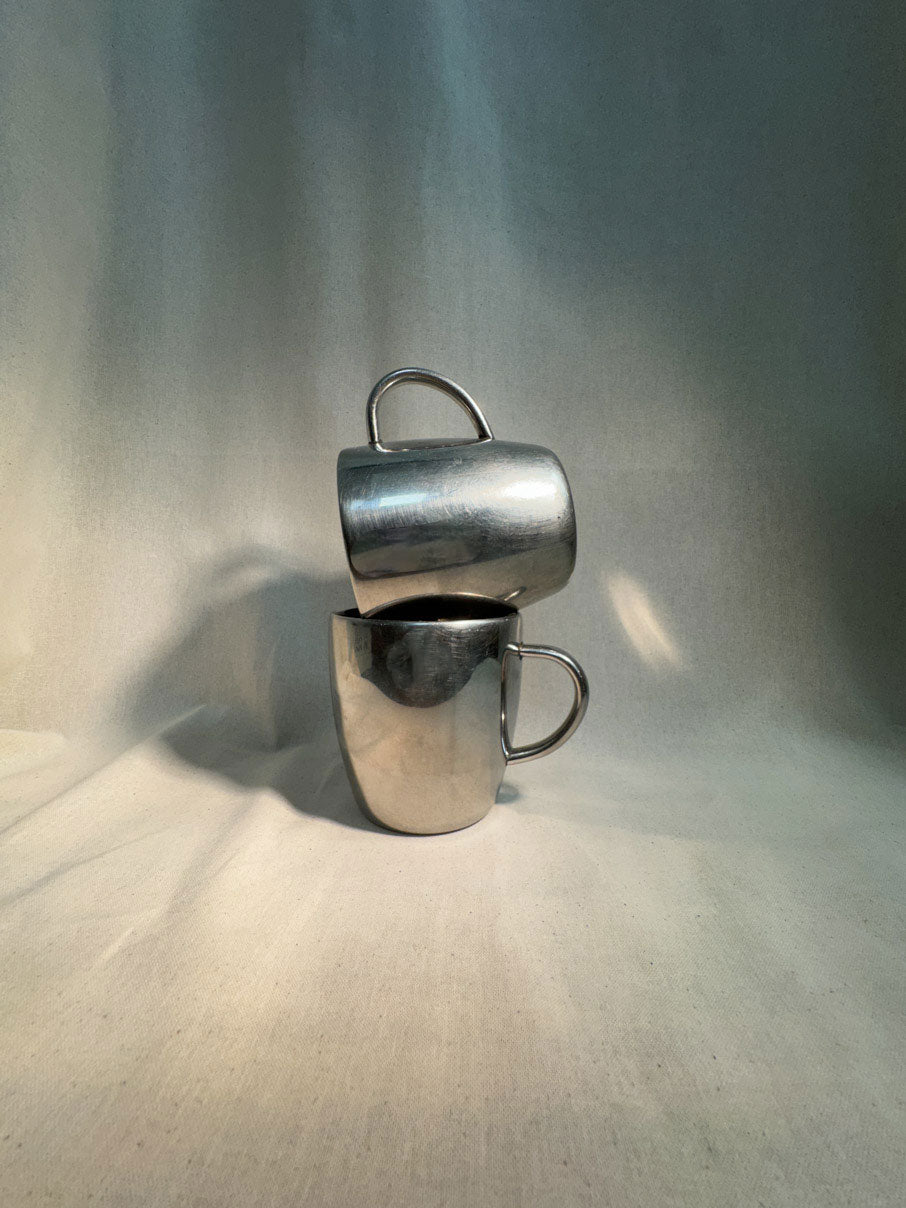 Stainless steel mugs (pair)