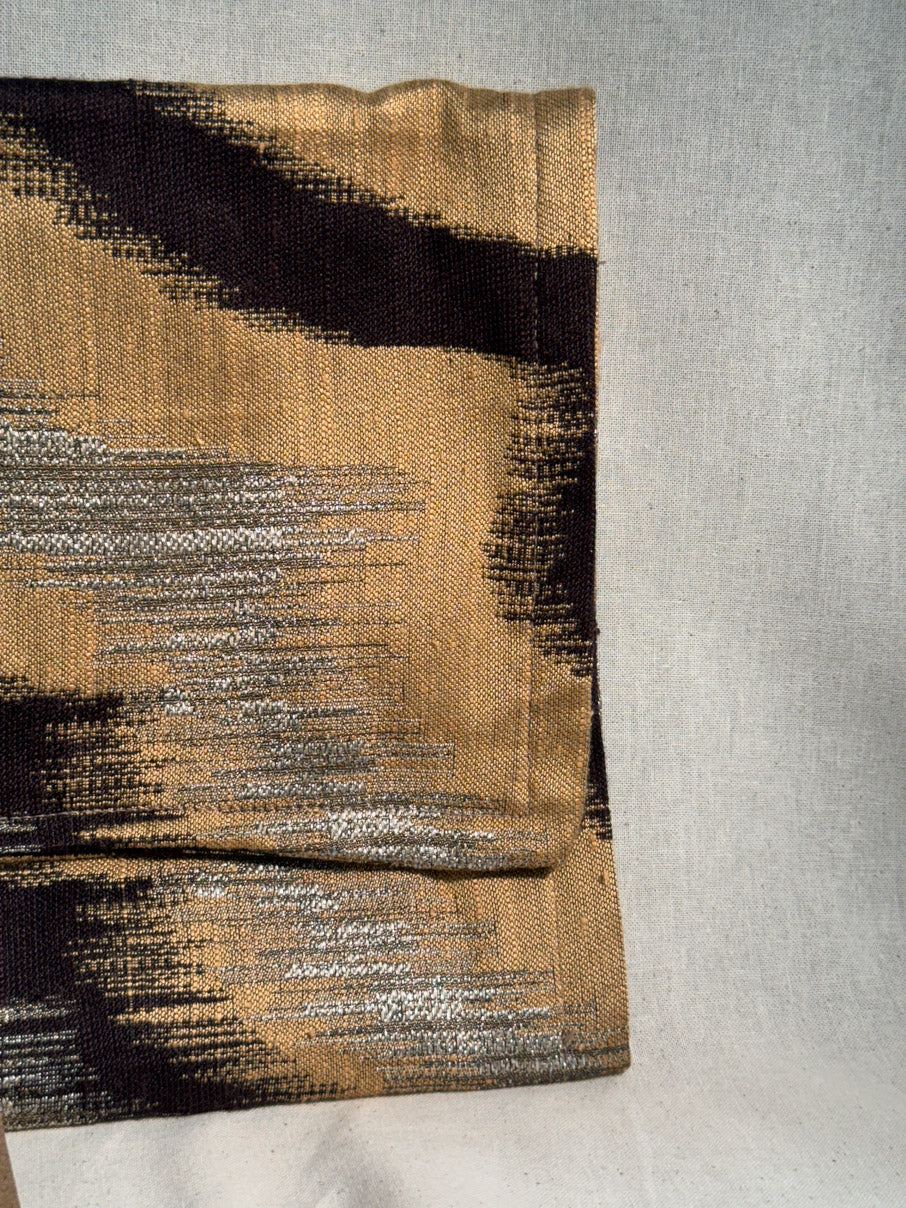 Metallic fabric clutch pouch