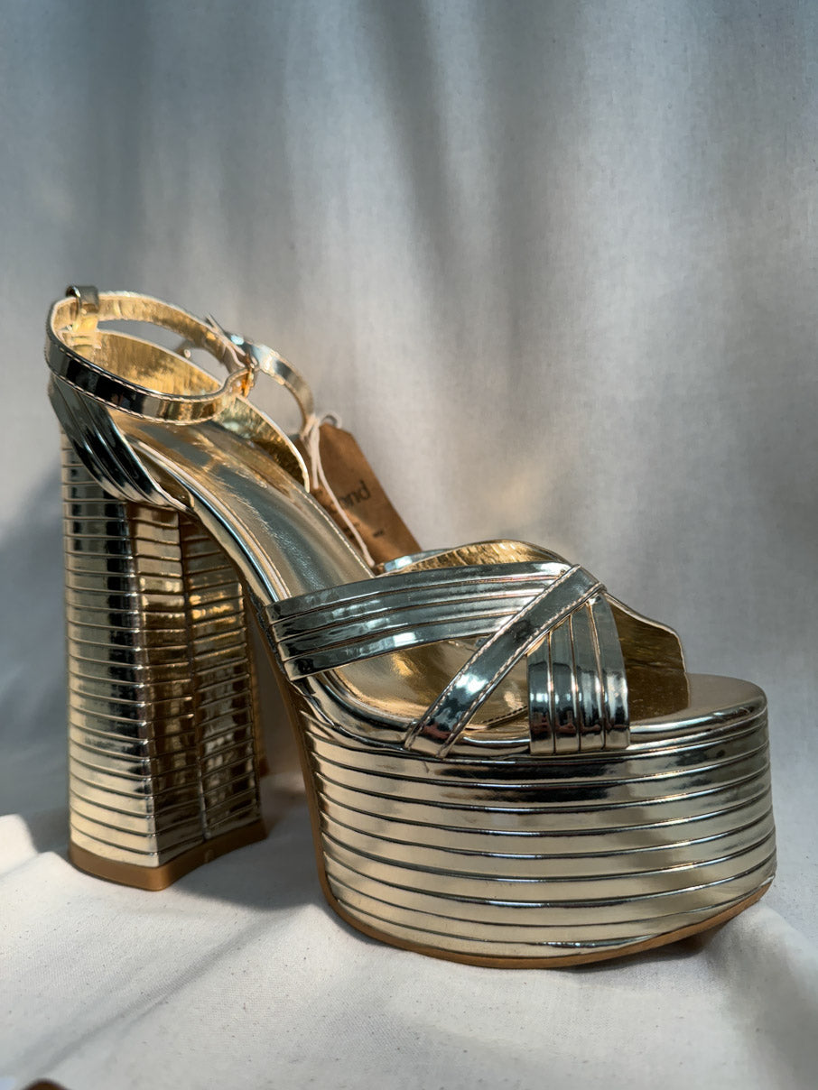 Gold platform sandals (6)