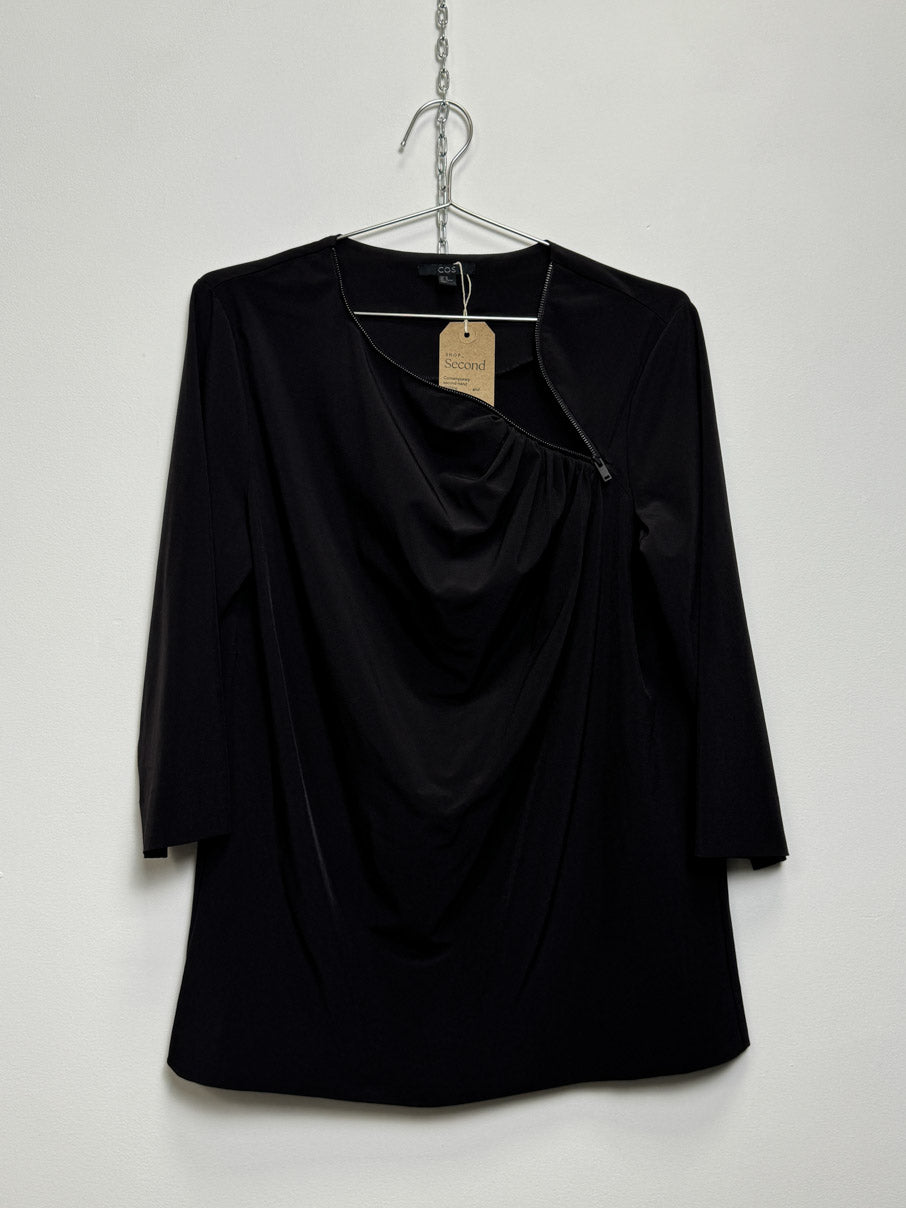 Assymetric zip neck top (M)