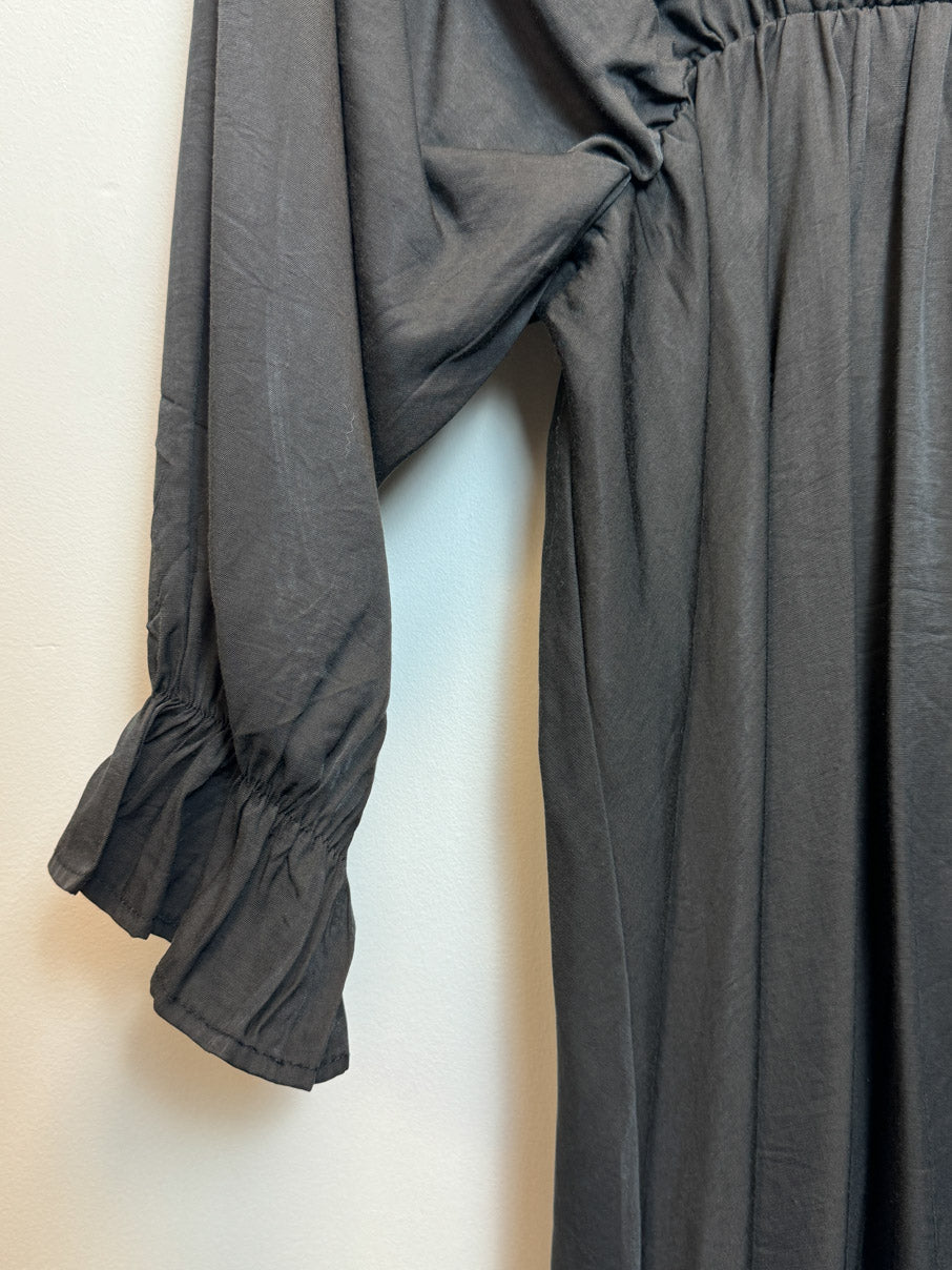 Batwing mini dress (M)