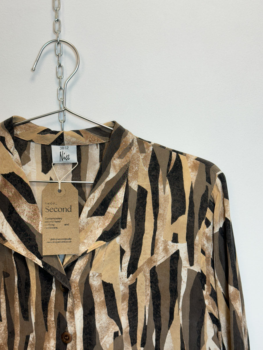 Vintage pattern button through shirt (M)