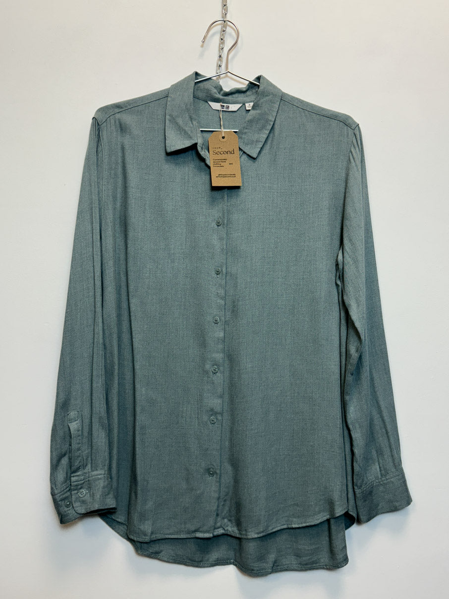 Brushed cotton button up shirt (M)