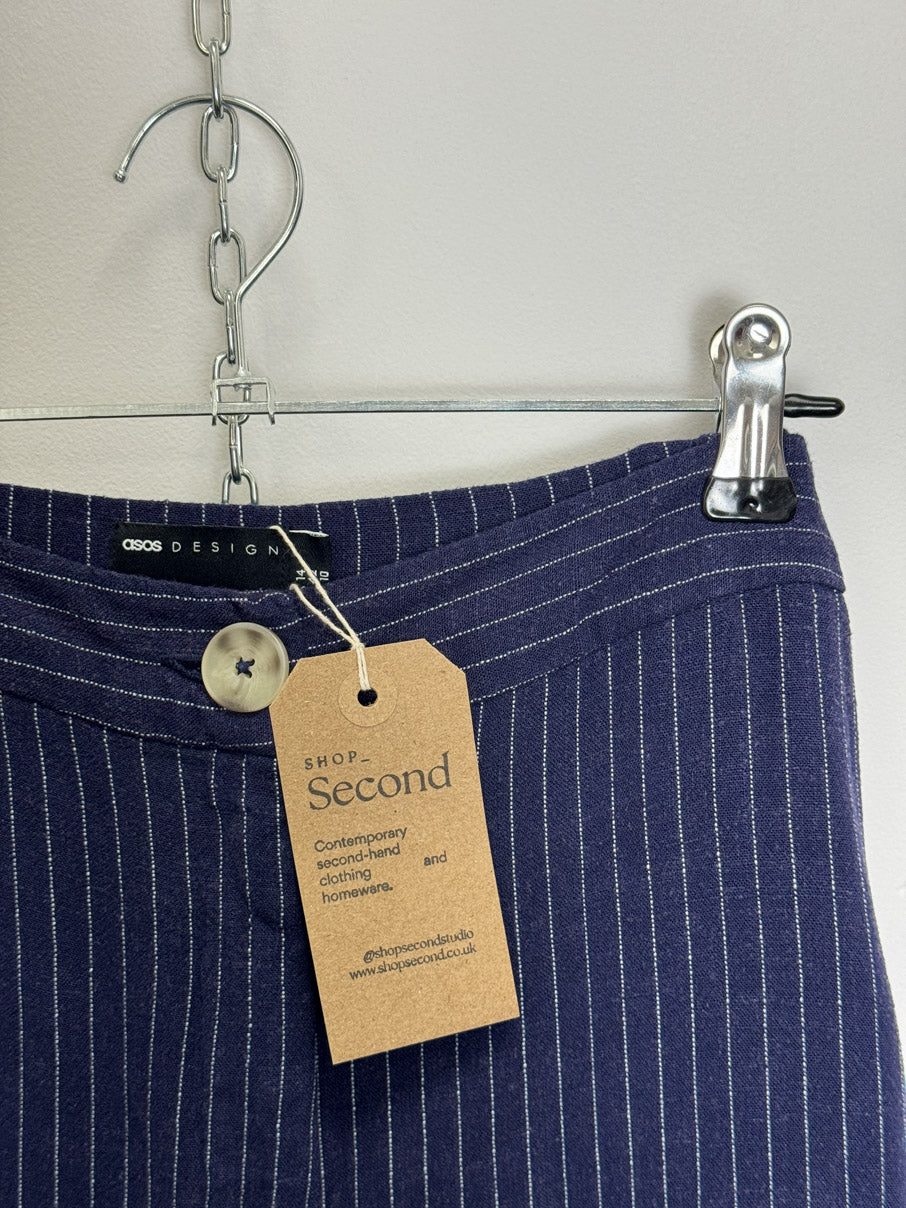 Pinstripe wide-legged easy trousers (M)