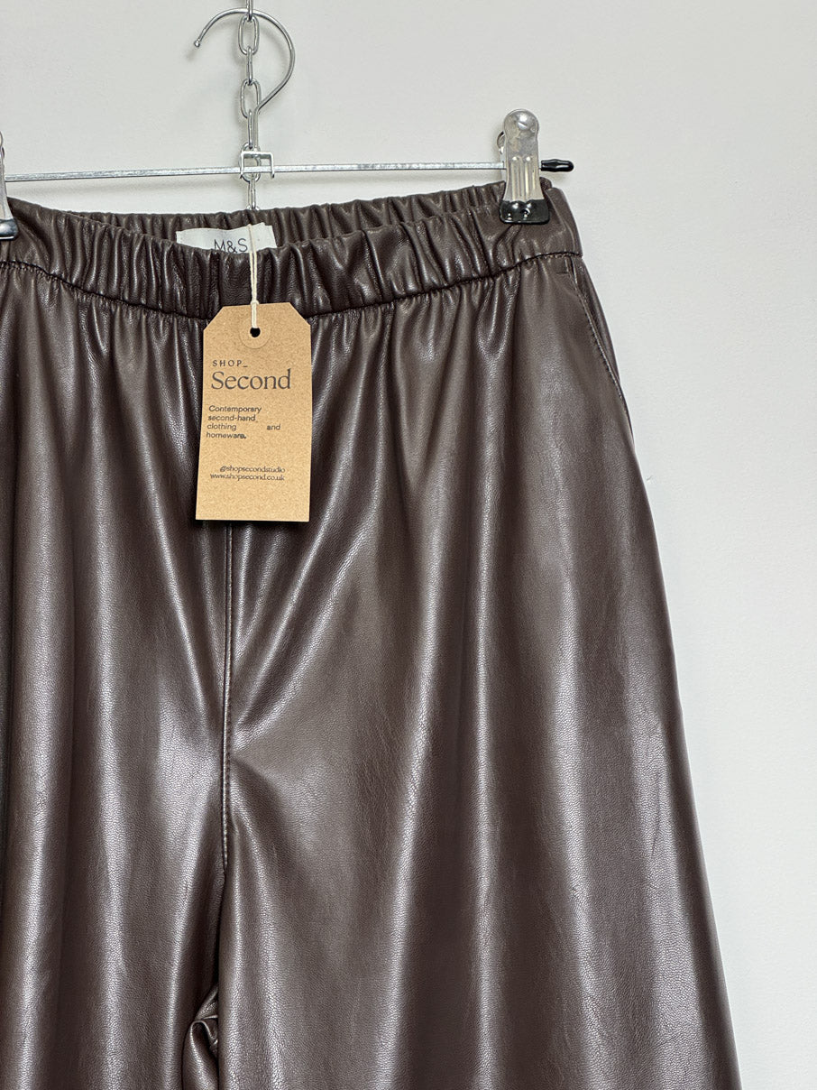 Faux leather wide leg trousers (M)