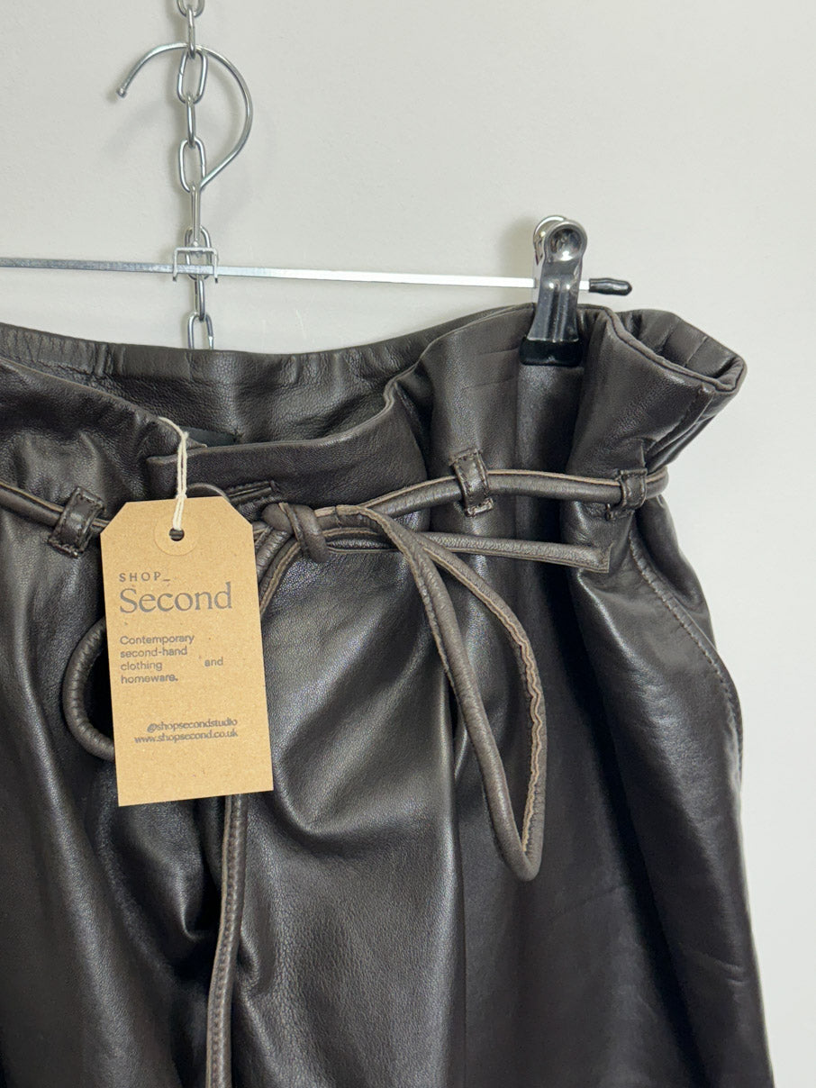 Danish leather lined paper bag mini skirt (M)