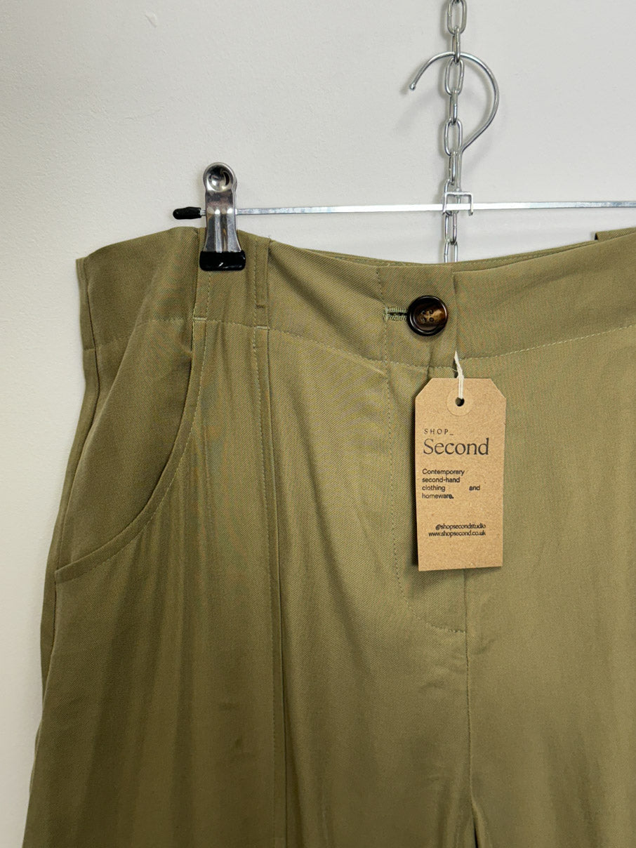 Wide leg cargo pants (M)