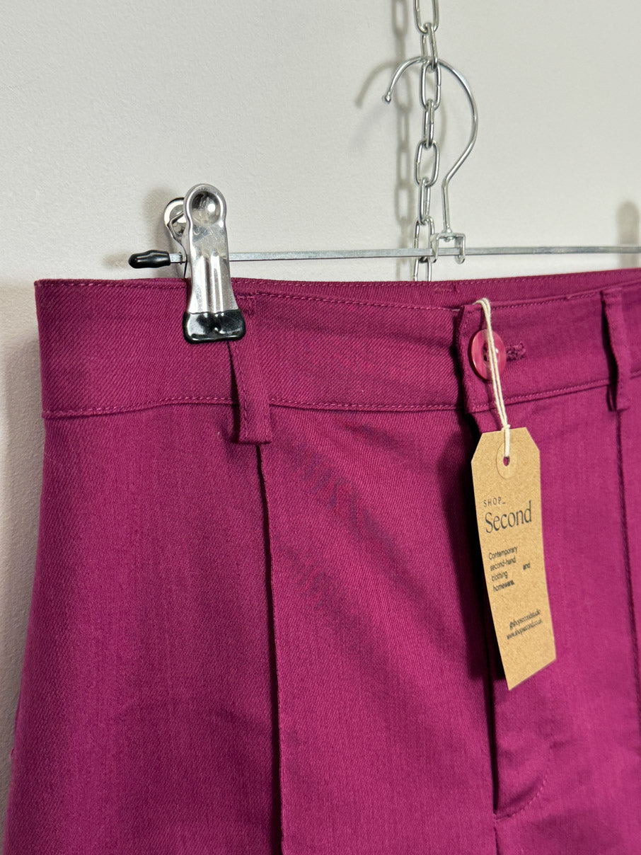 Tailored flares with front seams (S)