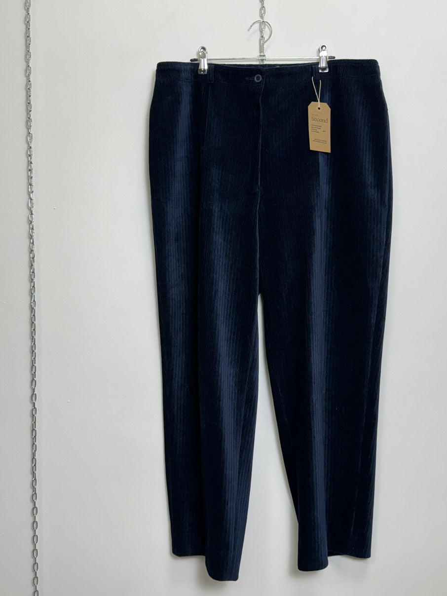 Scandinavian Corduroy Trousers (XL)