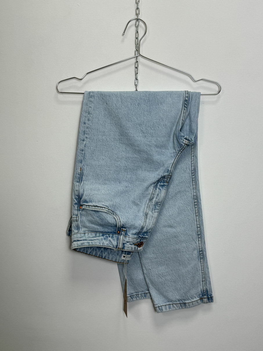 Slim leg bleached denim jeans (M)