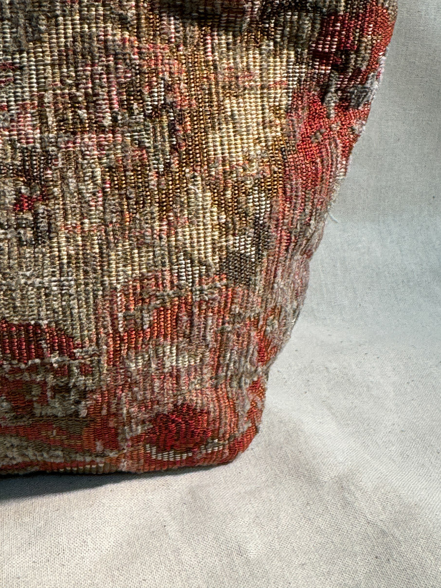 Mini carpet bag