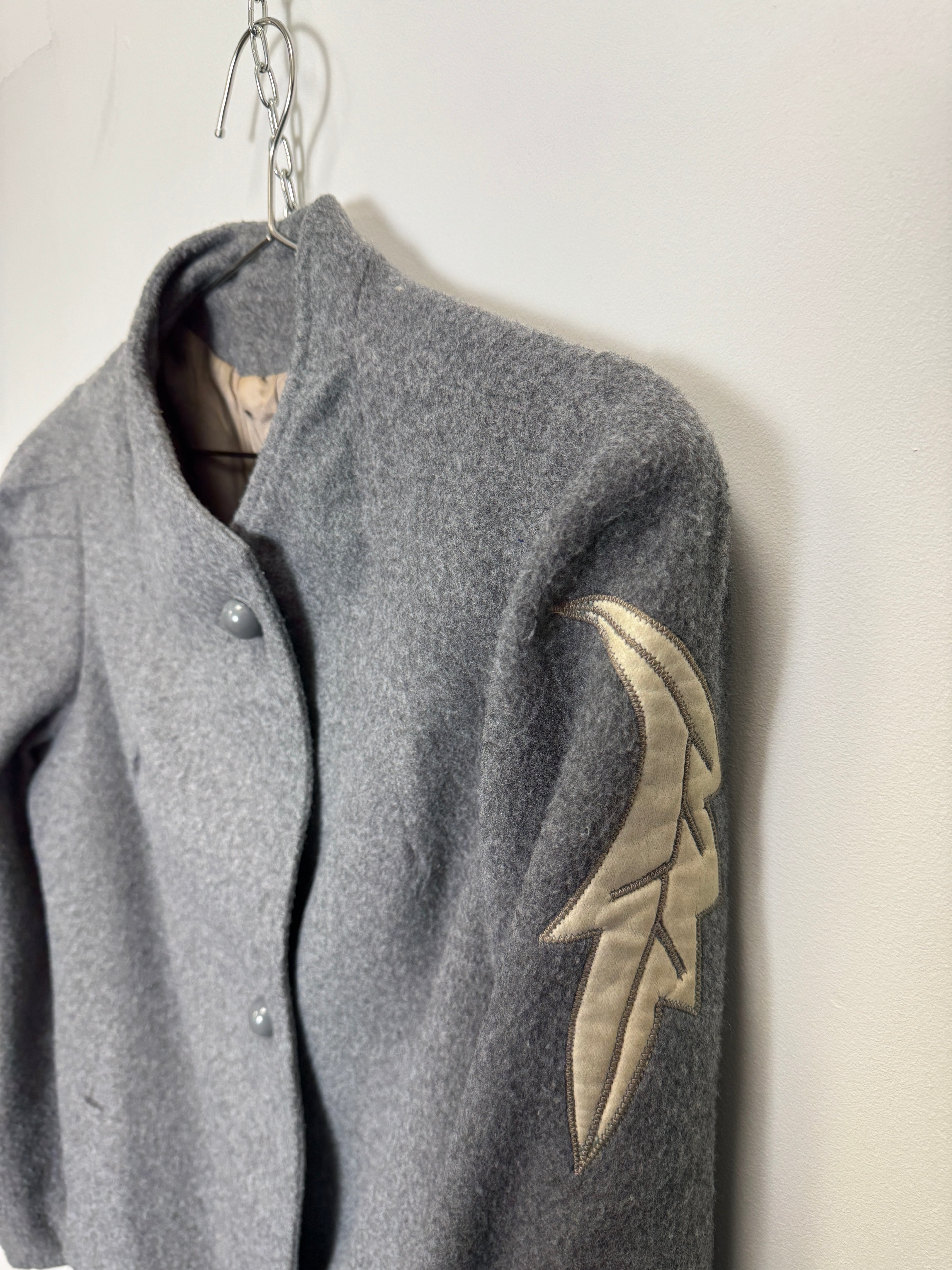 Collarless felt coat with applique detail (M / L)