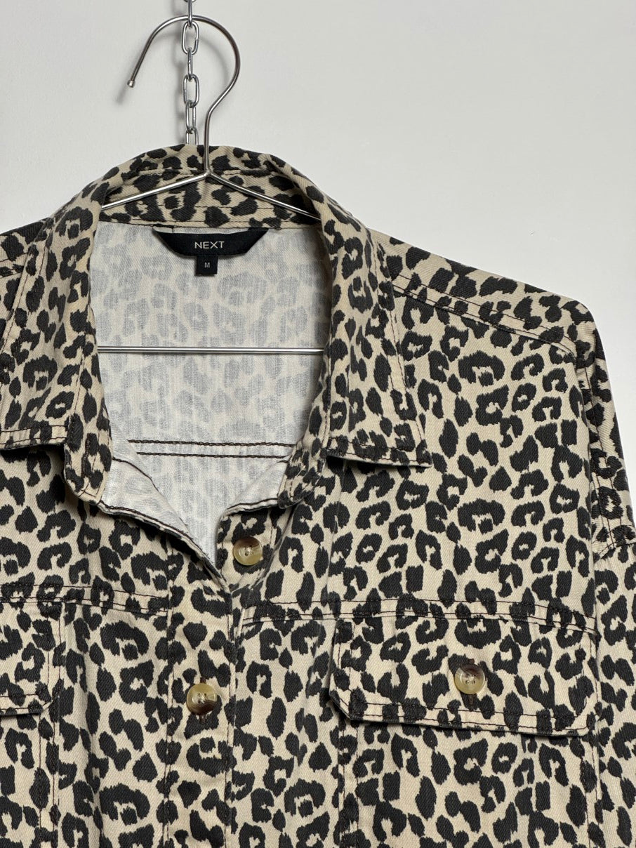 Leopard-print denim shacket (M)