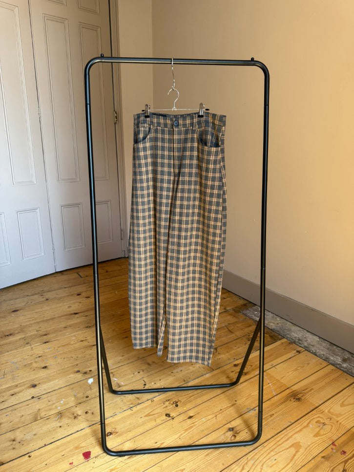 Barrel leg plaid trousers (S / M)