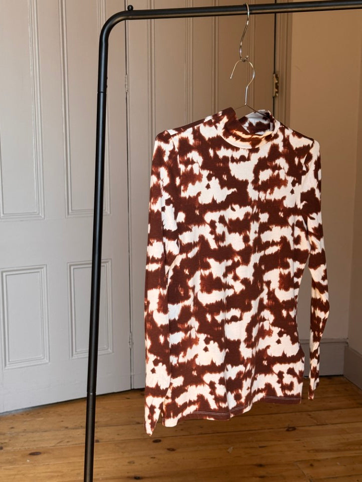 Print long sleeved top (S)
