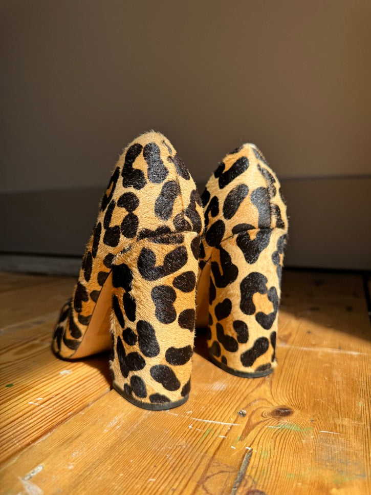 Leopard print ponyhair block heels (6)