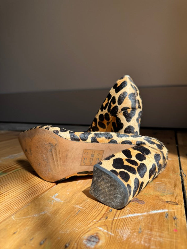 Leopard print ponyhair block heels (6)