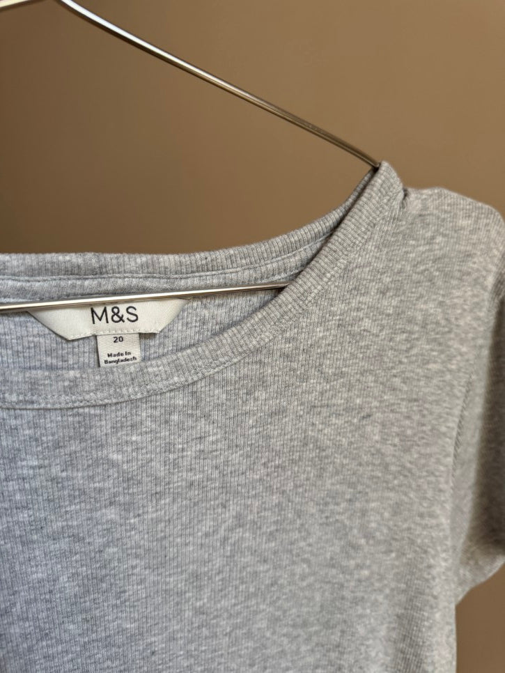 Ribbed baby tee (XL)