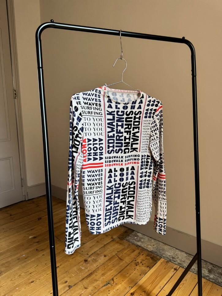 Graphic surf long sleeve top (S / M)