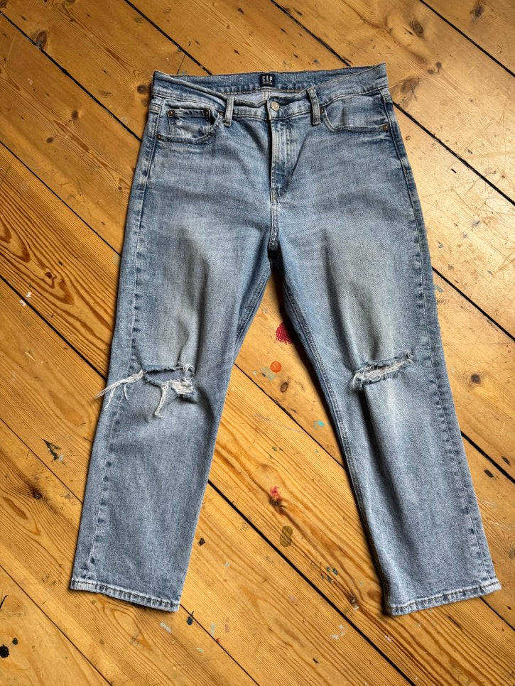 Distressed straight cropped jeans (S / M)