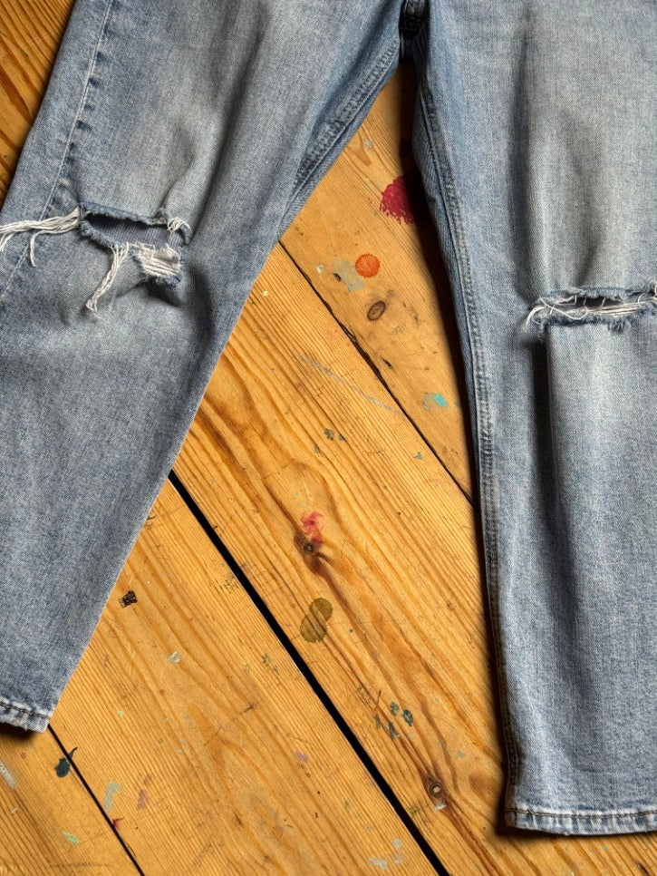Distressed straight cropped jeans (S / M)