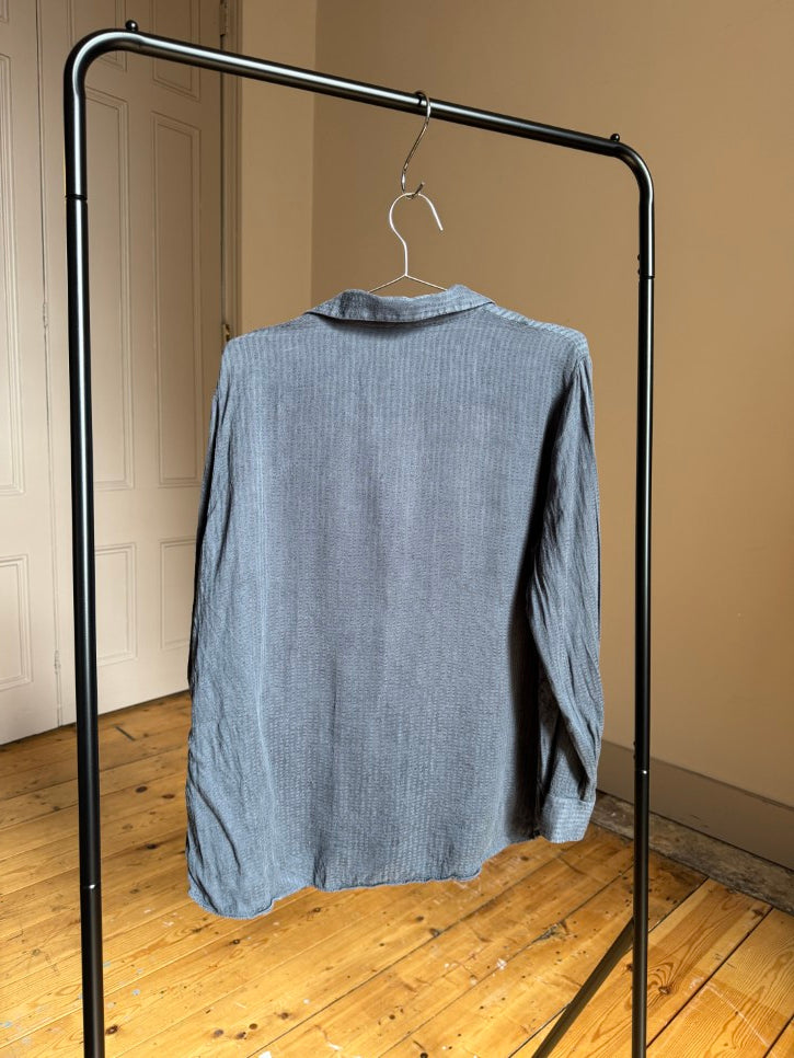 V neck blouse (M)
