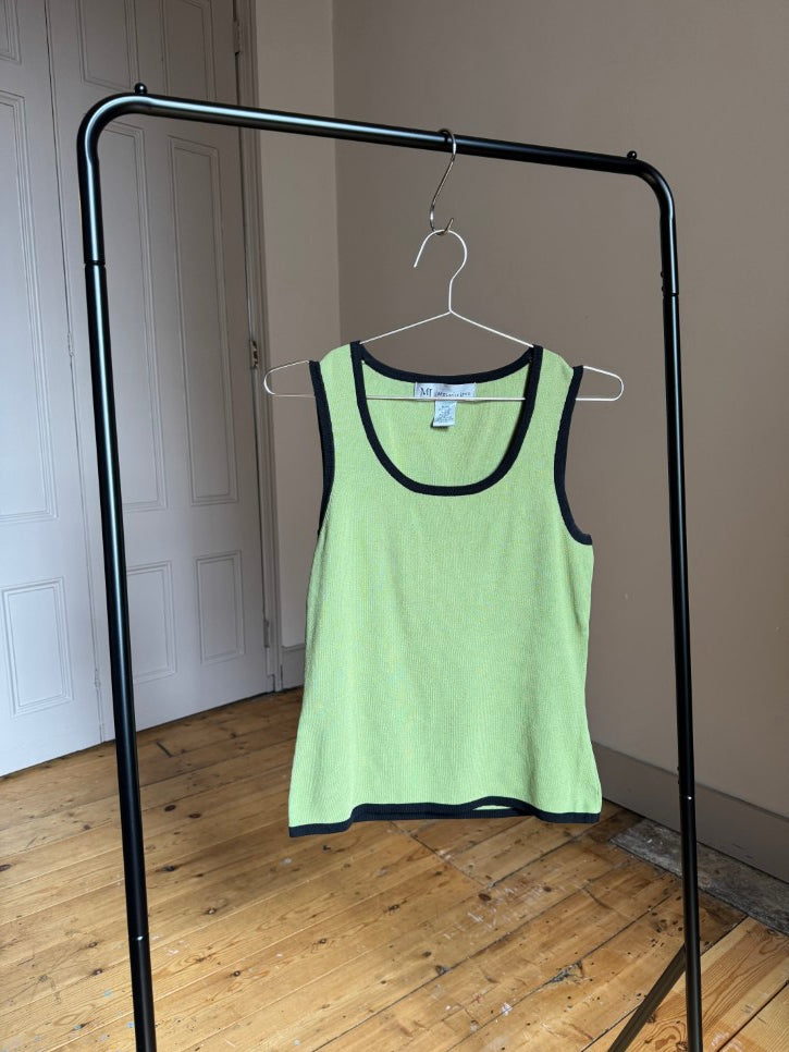 Fitted 90s / Y2K vest (S / M)
