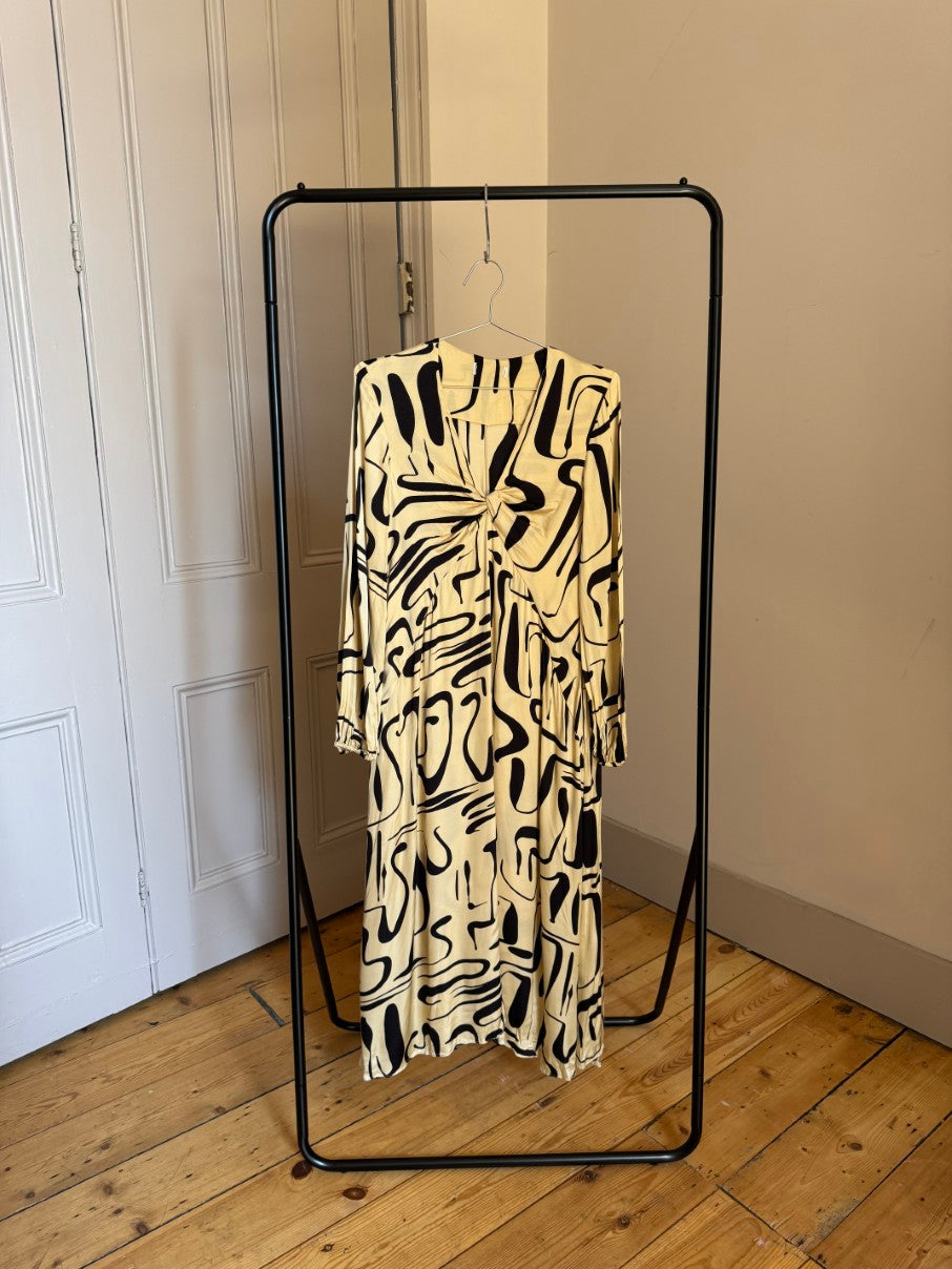 Swirl print satin maxi dress (S / M)