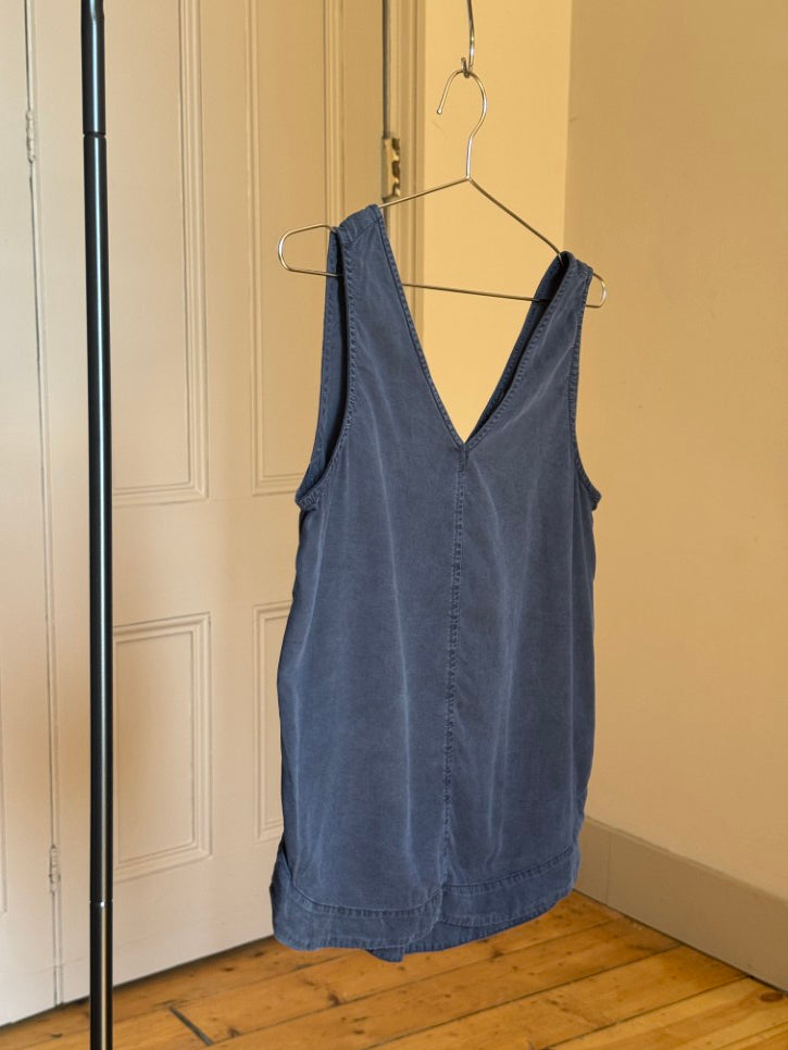 V neck cotton sleeveless swing top (M)