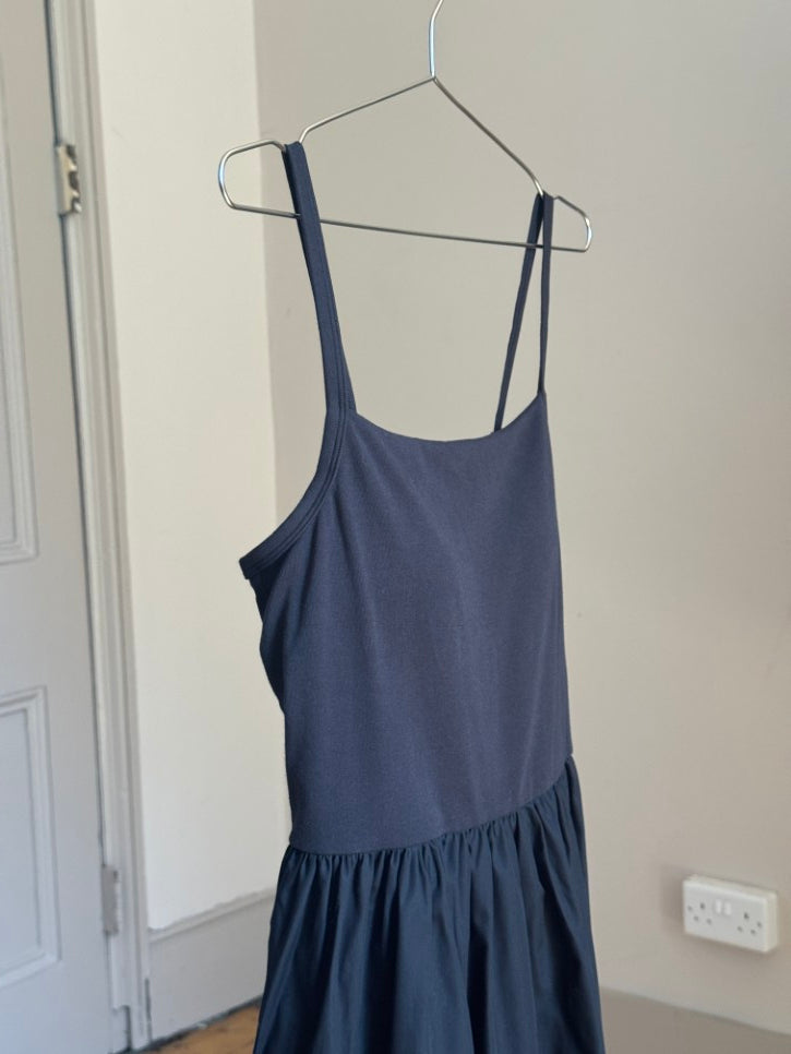 Hidden bra midi dress (M)