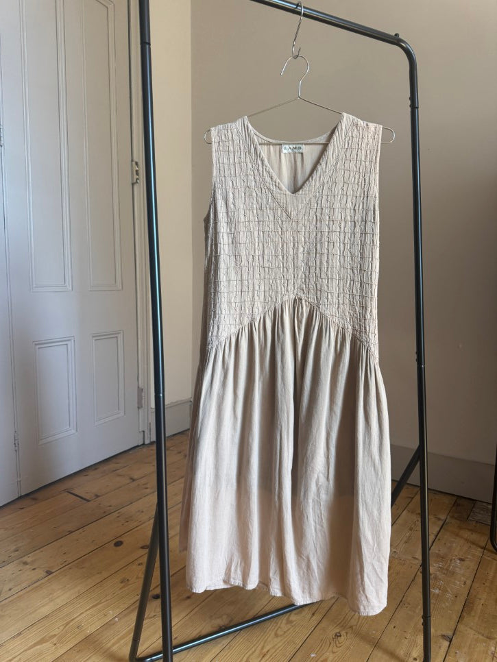 Sleeveless 100% cotton sun dress (M)