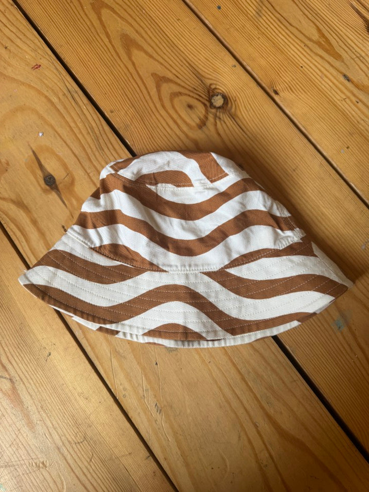 Graphic uniqlo x marimekko bucket sun hat